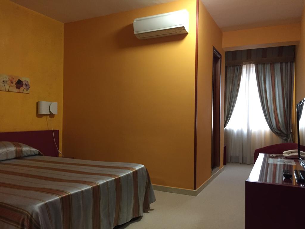Hotel Cristal 3*